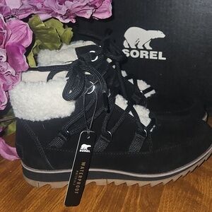 Sorel Harlow Lace Cozy Black Boots NIB